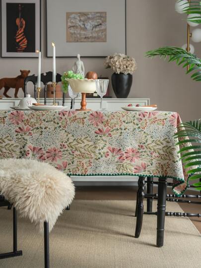 1pc Pastoral Oil Painting Style Floral Jacquard Tablecloth, Beige Background With Floral Jacquard Pattern And Shell Edge, Suitable For Daily Fresh Ambiance, Holiday Gatherings, Birthday Parties, Weddings, Dinners, Home Decor, All Seasons