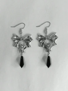 1 Pair Goth/Punk Style Black Crystal Bat Earrings, Suitable For Women Everyday Wear - A - View 9