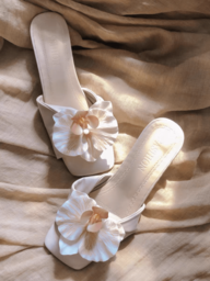 2pcs Removable DIY Shoe Accessories, Fashion Elegant Iris Flower Decor For Shoes, Bags, Phones, High Heels, Sandals, Flats, Bridal Shoes, Party Shoes, Travel Shoes (Shoes Not Included)