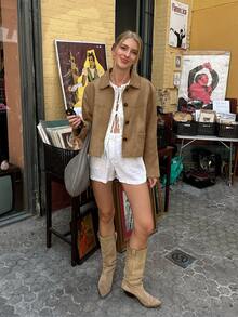 Autumn Thin Stylish Loose Old Money Style Suede Jacket In Khaki Color With Lapel For Women, Featuring Pockets. - Khaki - View 1