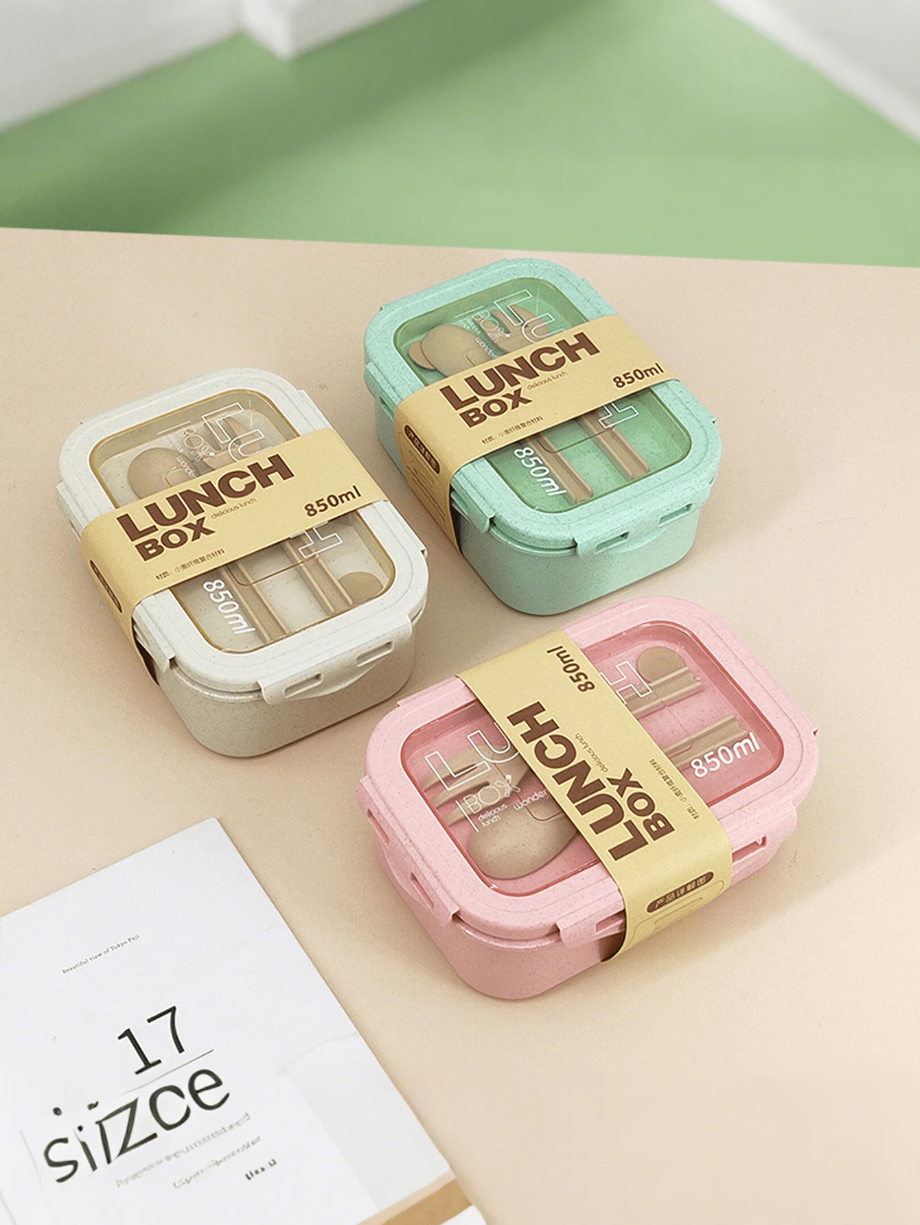 1 件学生午餐盒，带两个隔层，内置餐具套装，可重复使用的圆形和方形便当盒，微波炉加热（带盖），便携式轻便手持学生午餐盒，冰箱保存，适用于厨房、户外、学校用品和厨房用具、万圣节和圣诞节礼物、返校。