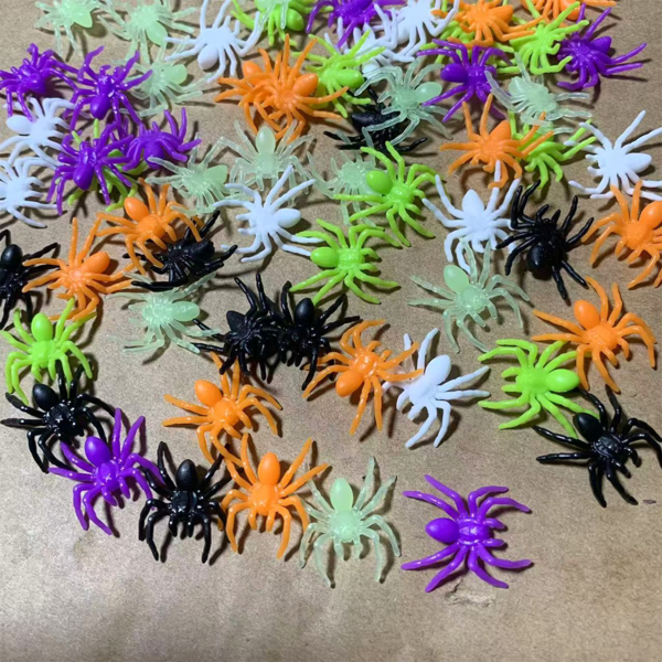 10/20/30 /50/100pieces Of Small Spiders Halloween Spider Decorations Accessories Toys Fake Small Spiders Plastic Simulation Black Small Spiders