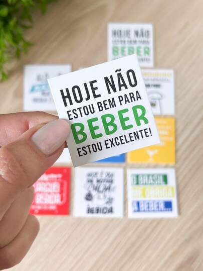 Kit Até 400 Mini Cartões Plaquinhas com Frases Engraças e Divertidas Para Drinks Copos Taças Tag 4x4cm