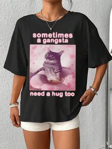 A veces un gánster también necesita un abrazo. Camiseta con estampado gráfico para mujer, camiseta informal de manga corta con cuello redondo y adorable diseño de gatito, cómoda y elegante. - Negro - Ver 4