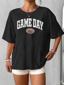 Camiseta informal de manga corta y cuello redondo para mujer con estampado gráfico de fútbol para el día del partido. Top cómodo y elegante para el día a día, ideal para amantes del deporte y salidas informales. - Negro - Ver 4