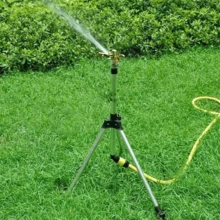 1pc Adjustable Height Heavy-Duty Stainless Steel Tripod Base With Zinc Alloy DN15 4-Point Rotating Arm Lawn Impact Sprinkler, Modern Industrial Style Silver & Gold Tripod Sprinkler With 360° Coverage & Angle Control, Ideal For Lawn Watering, Garden Irrigation, Yard Maintenance, Agricultural Use & All-Season Outdoor Gardening. - 銀色 - 查看 10