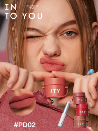 INTO YOU Pudding Pot Lip And Cheek Clay Pot (Includes Silicone Lip Brush)
