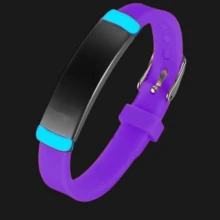 可调节个性化硅胶手链手镯，适合成人、青年、男女，定制雕刻 ID 姓名电话日期信息运动型腕带，免费雕刻铭牌珠宝，适合儿子、女儿朋友、闺蜜礼物，带礼品袋，银色，时尚，多彩，复古，男女通用，时髦，简约，休闲，定制，个性化，独特，适合他的理想礼物，适合她、她、男朋友、女朋友、爸爸、妈妈、家人、朋友、周年纪念日、生日、毕业典礼、舞会、派对、女士珠宝、定制时尚文字手链、街头休闲时尚 - 多色 - 查看 31