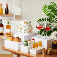 五面亚克力立方体食品展示架，多功能亚克力展示架，底部镂空，适用于早餐、自助餐、婚礼、派对 - 白色 - 查看 2