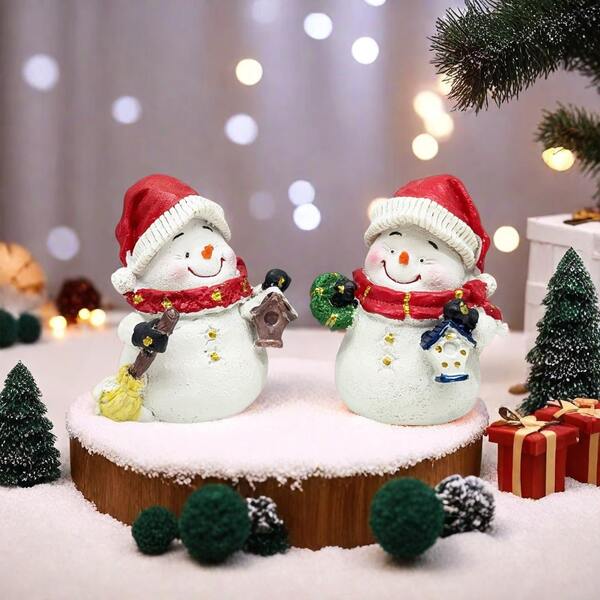 1pc Christmas Smiling Snowman Holiday Decor Ornament. Snowy Landscape Scene Decoration. Cozy Atmosphere Home Decor Figurine. Tabletop Decoration, Holiday Window Display. Christmas Gift, New Year Gift.