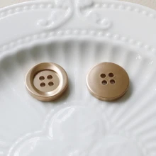 10/20 件金色 4 孔多功能圆形扣，心形花边纽扣，针织开衫衬衫缝纫纽扣 DIY 珠宝配件 - 彩色 - 查看 10