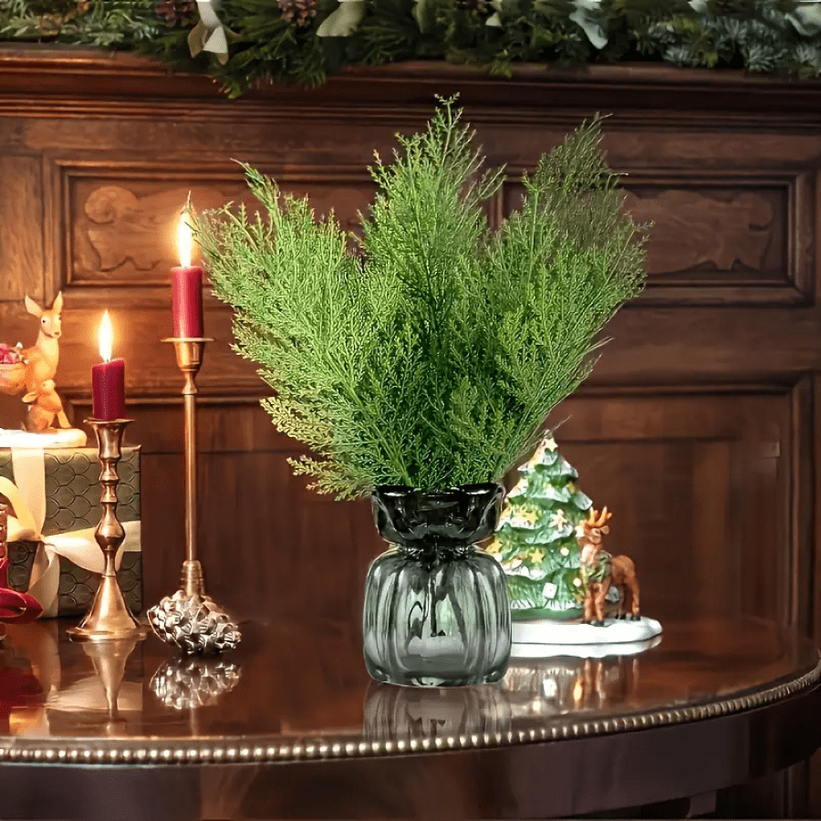 24 piezas de ramas artificiales de pino festivas - Agujas de pino artificial verde oscuro para coronas navideñas DIY y decoración del hogar, excelentes para celebraciones navideñas y decoraciones de jardín, decoraciones de árbol de Navidad