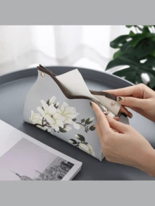 Printed Faux Leather Tissue Box Holder, Waterproof And Easy To Clean, Rectangular Shape, Elegant Vintage Floral Napkin Box, Suitable For Home Living Room Decoration, Office, Travel, Coffee Table, Dining Table, Bedside, Workstation, Dressing Table And More, Cute Room Decoration For Bathroom Home Car Night Light Dressing Table, Lightweight Handbag Organizer