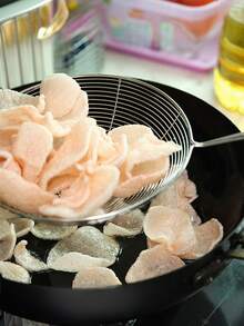 1 Stück Edelstahl Spinnen-Schöpfkelle, langstieliger Metallschaumlöffel zum Frittieren von Lebensmitteln, Pasta und Nudeln, perfekt zum Kochen und Frittieren, langanhaltend Küchenutensil für Pasta und mehr - Verschiedenfarbig - Übersicht 1