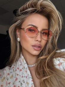 Retro Oval Fashionable Eyeglasses, Designer Metal Frame Eyewear, 2025 New Narrow Geometric Eyeglasses, Compact Design. Women's Asymmetric Rectangular Fashionable Eyeglasses And Beach Accessories. Basic Eyeglasses And Women's Summer Essentials, Suitable For Work And Casual Outfits. Perfect Gift For Summer Beach Vacation, Outdoor Trip, And Travel. Retro Square Frame Eyeglasses, Suitable For Outdoor, Back To School Outfits. Oval Frame - Multicolor - View 2