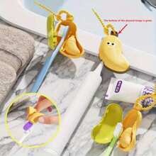 1/2 piezas - Caja para cepillo de dientes con forma de plátano - Funda reutilizable para cepillo de dientes con clip - Caja de almacenamiento de cepillo de dientes de plástico duradero - Funda protectora portátil y linda para cepillo de dientes, adecuada para viajes de negocios y uso doméstico - Adecuada para todos los cabezales de cepillo de dientes estándar - Funda protectora para cepillo de dientes en pareja (el fondo amarillo es verde, el fondo verde es amarillo)