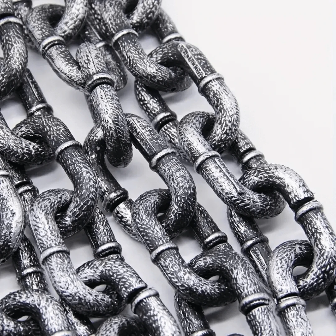 1pc Halloween Plastic Chain Link, Costume Handcuff Prop, Halloween Decoration Accessory, Suitable For Mini Ball, Scary Costume, Haunted House Decor, Masquerade And Haunted House Decoration, Realistic Fake Chain Link For Halloween Decor - Multicolor - View 1