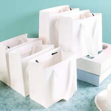 1 pieza/10 piezas Bolsas de regalo de papel blanco de 5.5*5.5 pulgadas con asas, bolsas de regalo de fiesta cuadradas de unicolor simple y duraderas, adecuadas para compras, despedida de soltero, boda, fiesta de novia, fiesta de soltera, decoración de fiestas, cumpleaños, propuesta de dama de honor, decoración de boda, fiesta de novia, despedida de soltero y talla grande ocasiones. - Blanco - Ver 1