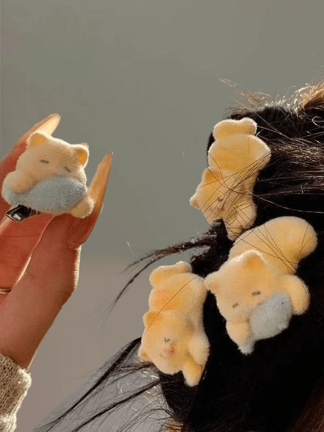 2个可爱甜美的橙色猫咪发夹，适合侧刘海、碎发或任何其他发型，是女士发饰的理想之选。 - 彩色 - 查看 1