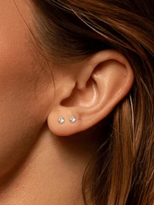 CIZME 4 件/套时尚不锈钢方晶锆石心形仿珍珠平背耳环，带穿耳枪，自穿耳套装 - 一次性穿耳枪，带预装耳钉，家用自穿耳枪套装，软骨耳环，男女皆宜，可作为日常装饰 - 銀色/金色 - 查看 4