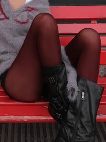 1双加大码女士超柔软纯色半透明连裤袜，尼龙高腰长袜 - 酒紅色 - 查看 3