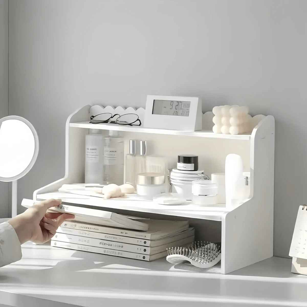 1个双层桌面收纳架，多功能展示架，适用于化妆品、办公、宿舍 - 节省空间的现代设计，宿舍收纳 | 装饰边框细节 | 结构坚固，桌面整理架