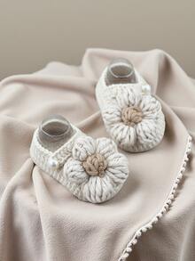 1 Pair Infant Flower Crocheted Pre-Walker Socks, Footwear - Beige - View 6