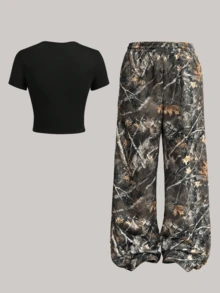 2 pièces Ensemble t-shirt à manches courtes noir avec imprimé de branche et pantalon de jogging moulant pour femmes, style de rue cool, hip hop, danse, moto, décontracté, mode, vêtements de sport