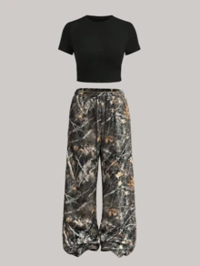 2 pièces Ensemble t-shirt à manches courtes noir avec imprimé de branche et pantalon de jogging moulant pour femmes, style de rue cool, hip hop, danse, moto, décontracté, mode, vêtements de sport