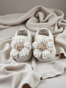 1 Pair Infant Flower Crocheted Pre-Walker Socks, Footwear - Beige - View 4
