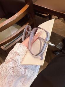 1Pc Fashion Vintage Metal Oversize Square Frame Eyeglasses For Women -Flash Rhinestone,Sparkling Glitter, Chic Lightweight Eyeglasses, High Quality ,Suitable For Daily Use,Phone Computer Reading Goggles