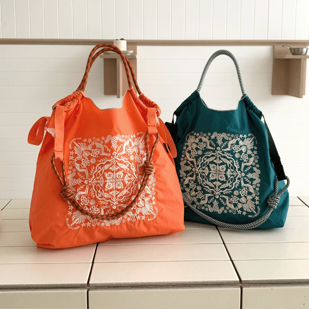 女士托特包，新款围巾刺绣，大容量，轻便，可调节肩带，可折叠，适合通勤，旅行，休闲，节日，圣诞礼物，大容量手提包，通勤包，女包 - 彩色 - 查看 1