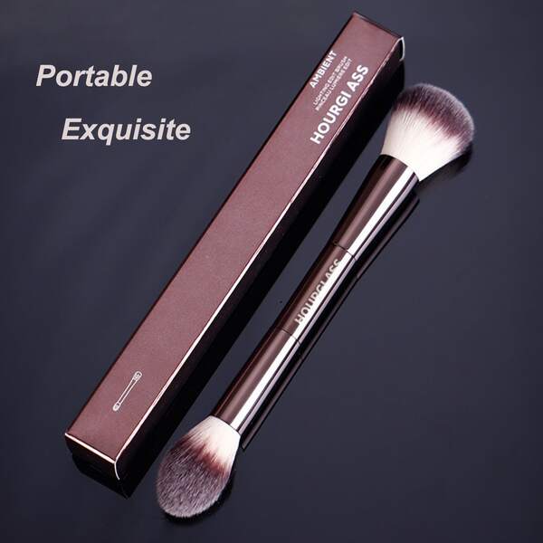 1pc Medium Crescent Concealer Brush, Delicate Makeup Brush, Seamless Metal Handle, Oval Concealer Brush, Soft Polyester Fiber, Non-Allergenic, Seamless Coverage, Suitable For All Skin Types, A Thoughtful Gift.