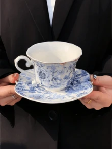 1 Set Vintage Gold-Rimmed Floral Ceramic Cup & Saucer, Elegant Underglaze Decorated Cup & Saucer Set, Luxurious Milk/Afternoon Tea Cup, Classical Ceramic Cup & Saucer, Suitable For Home, Restaurant, Cafe, Dessert Shop, Gift, Gathering, Party - Multicolor - View 10