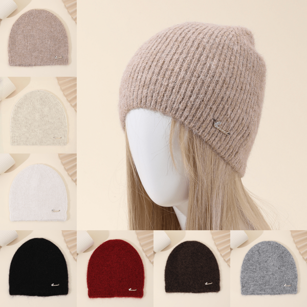 1pc Solid Color Metal Decor Floral Pattern Casual Wool Blend Soft Knit Beanie, Retro Chunky Texture, Soft & Fluffy, Suitable For Gifts And Daily Wear, Autumn/Winter