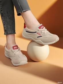 2025春夏白色套脚休闲舒适平底鞋