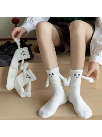 8-16 Years Old Kids Holding Hands Magnetic Matching Socks, Funny Mid-Calf Socks For Boys And Girls