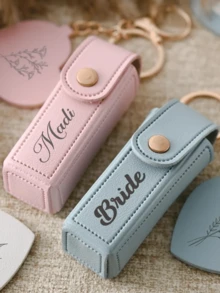 1 قطعة حقيبة مفتاح شخصية على شكل أحمر شفاه، علبة أحمر شفاه مع مرآة، حقيبة تخزين أحمر شفاه مخصصة مضادة للفقدان، هدية لوصيفة العروس، هدية عيد الحب