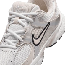 Nike V5 RNR 時尚百搭 寬版 防滑耐磨 低筒 跑步鞋 米色 青少年 HQ6411-102 - 白色 - 查看 7