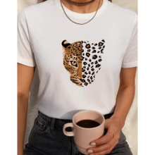 Camiseta T-shirt Baby look Feminina Vintage Estampa de Leopardo e Tigre - Branco - Visão 2