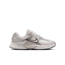 Nike V5 RNR 時尚百搭 寬版 防滑耐磨 低筒 跑步鞋 米色 青少年 HQ6411-102 - 白色 - 查看 4