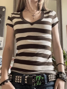 Women Y2k Grunge Shirt Goth Vintage Graphic Tee 2000s Aesthetics Short Sleeve Crewneck T-Shirt Summer Going Out Top - 咖啡棕 - 查看 1