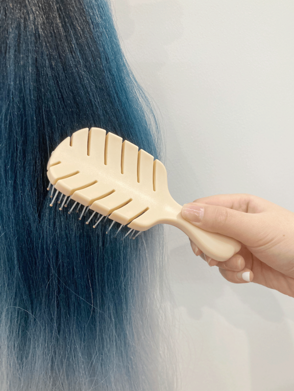 Peine de masaje portátil y mini, antiestático, adecuado para llevar de viaje, al baño, accesorios esenciales de viaje y vacaciones, accesorios de masaje para el cabello para mujeres