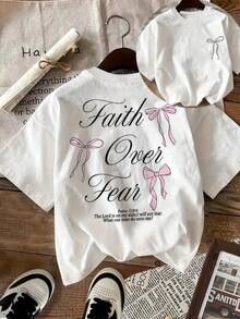 Camiseta de mujer de cuello redondo y manga corta con estampado de eslogan y lazo rosa - Blanco - Ver 1