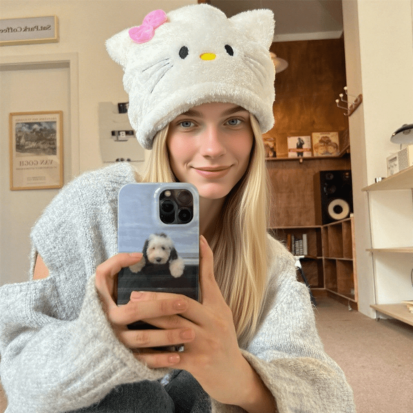 Sanrio 2pcs Sanrio Hello Kitty 3D Cat Ear Warm Plush Hats, White Bow 3D Cat Ear Style, Coral Fleece Thick Girly Design, Winter Fashion Versatile Ear Muffs, Delicate & Cute, Suitable For Family, Friends, Gifts