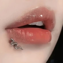 16G Arete de Labio y Aro de Nariz de Titanio con Rosca Interna - Pendiente Plano Delicado para Labio, Aro de Cartílago para Mujeres - Joyería de Perforación Profesional