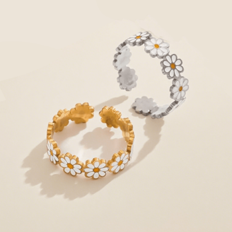 Minimalist Forest Style Fresh Stainless Steel Daisy Series Ring, Necklace, Earnail Set Suitable For Women's Daily Wear And Holiday Gifts