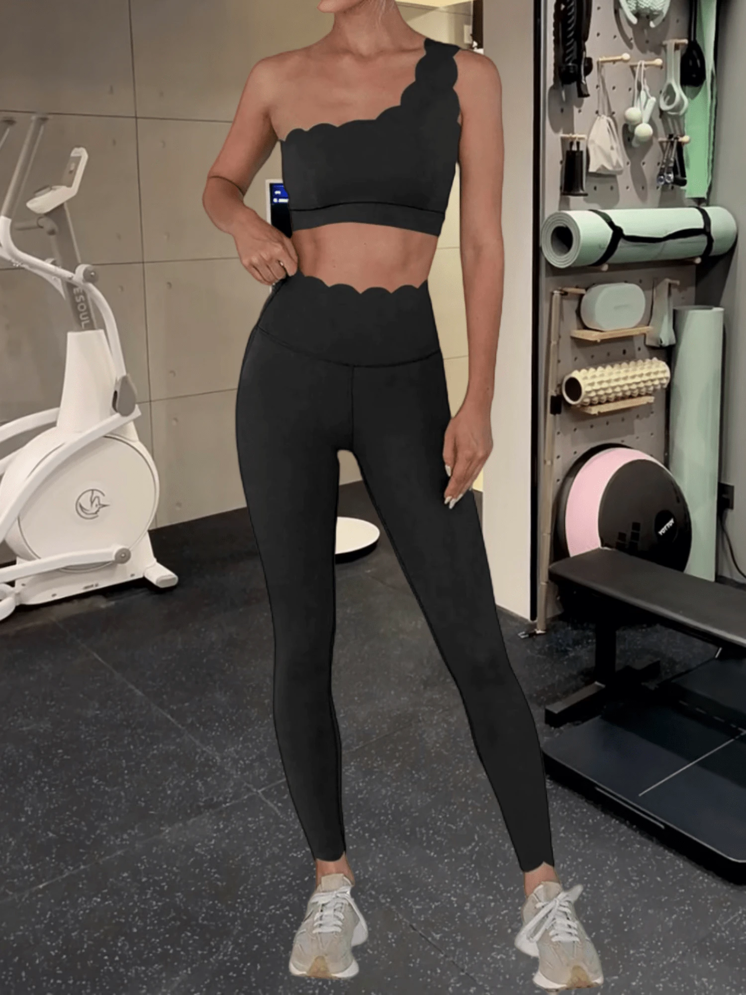Women's 2 Piece Workout Outfits One Shoulder Sports Bra And High Waisted Leggings Athletic Gym Yoga Sets - 黑色 - 查看 1