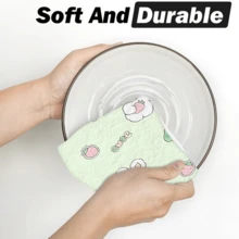 2/4 Stücke Set, Geschirrtücher, Heilende Cartoon Muster bedruckte super saugfähige Mikrofaser Handtücher, moderne Küchentücher zum Kochen und Backen, Geschirrtücher, Putzlappen, Handtücher, Teehandtücher, ultra weich und hochsaugfähig, Küchendekoration, Geschenke für Nachbarn, Mütter, Geburtstage, Einweihungsgeschenke für Freunde, Küchenutensilien, tägliche Notwendigkeiten