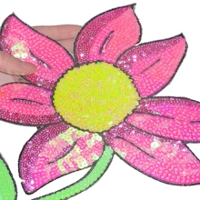 1 Piece Sequins Pink Flower Iron On Sewing On Patches For Clothing Diy Flower Style Bling Glitter Patches Skirt Applique Summer, School